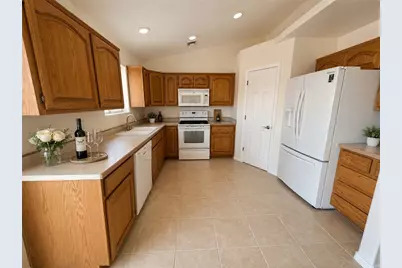 6934 E Manzanita Drive, Kingman, AZ 86401 - Photo 10