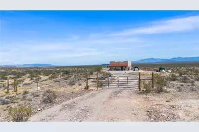 471 W Juniper Drive, Yucca, AZ 86438 - Photo 2
