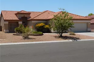 2294 Shooting Star Dr, Bullhead City, AZ 86442 - Photo 2
