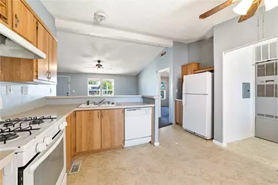 2910 E Ames Avenue, Kingman, AZ 86409 - Photo 8