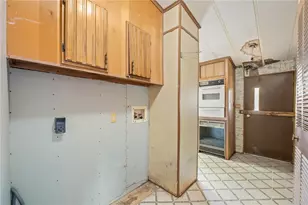 8261 S Green Valley Rd, Mohave Valley, AZ 86440 - Photo 22