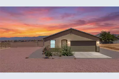 7375 E Superstition Drive, Kingman, AZ 86401 - Photo 1