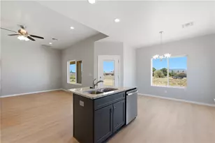 7744 E Old Mission Dr, Kingman, AZ 86401 - Photo 8