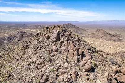 4811 E Sierra Pinta Road, Yucca, AZ 86438 - Photo 74
