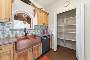 4811 E Sierra Pinta Rd, Yucca, AZ 86438 - Photo 16