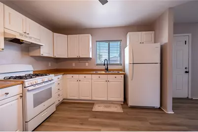3021 E Carver Avenue, Kingman, AZ 86409 - Photo 8