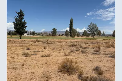 7863 E Pebble Drive, Kingman, AZ 86401 - Photo 1