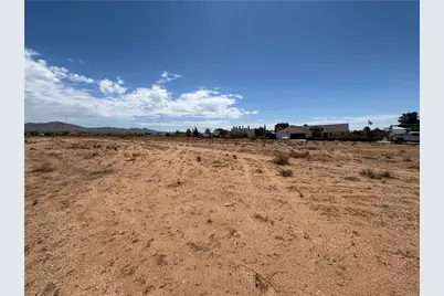 7863 E Pebble Drive, Kingman, AZ 86401 - Photo 12