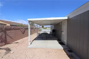 1681 River Gardens Dr, Bullhead City, AZ 86442 - Photo 2