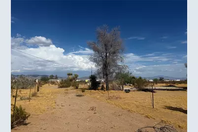 3660 N Glen Canyon Road, Golden Valley, AZ 86413 - Photo 2