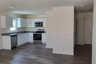1141 Aspen Dr, Bullhead City, AZ 86442 - Photo 2