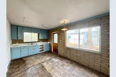 319 Santa Cruz Avenue, Bullhead City, AZ 86442 - Photo 4
