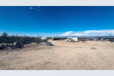 2724 S Jade Road, Golden Valley, AZ 86413 - Photo 12