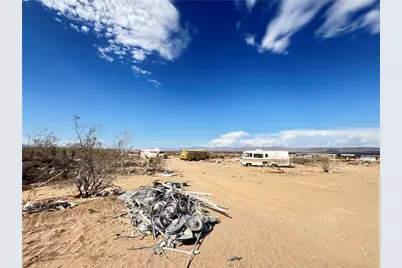 2724 S Jade Road, Golden Valley, AZ 86413 - Photo 10