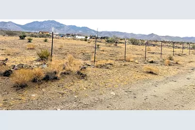 316-14-144 N Hualapai Drive, Dolan Springs, AZ 86441 - Photo 4