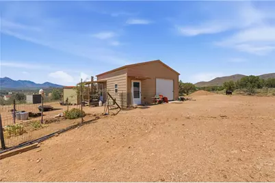10501 E Blake Ranch Road, Kingman, AZ 86401 - Photo 8