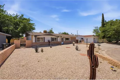 2522 Last Avenue, Kingman, AZ 86401 - Photo 2