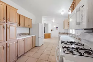 2320 E Sierra Vista Ave, Kingman, AZ 86409 - Photo 8