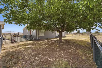 2320 E Sierra Vista Avenue, Kingman, AZ 86409 - Photo 30