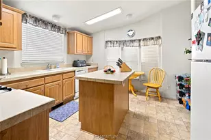 791 Holly St, Bullhead City, AZ 86442 - Photo 4