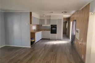 1863 Surf and Sand Dr, Bullhead City, AZ 86442 - Photo 8