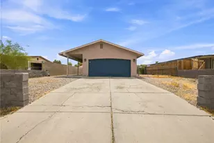 562 Palo Verde Dr, Bullhead City, AZ 86442 - Photo 2