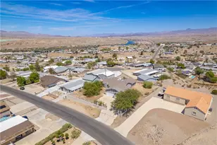 1488 Colina Dr, Bullhead City, AZ 86442 - Photo 1