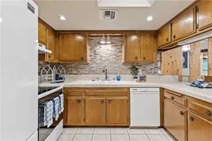 2687 Country Club Dr, Bullhead City, AZ 86442 - Photo 8