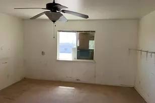 3661 N Avra Rd, Golden Valley, AZ 86413 - Photo 2
