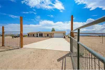 2354 S Cibola Road, Golden Valley, AZ 86413 - Photo 4