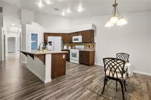 2827 Country Club Dr, Bullhead City, AZ 86442 - Photo 10