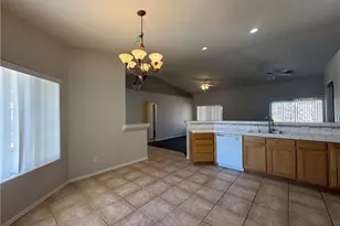 2541 Bridlewise Ln, Bullhead City, AZ 86442 - Photo 12