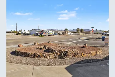 569 Acoma Boulevard, Lake Havasu, AZ 86403 - Photo 8