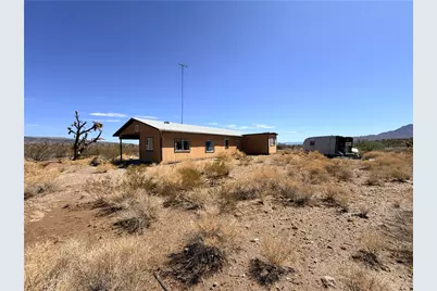 17612 N Katherine Drive, Dolan Springs, AZ 86441 - Photo 2