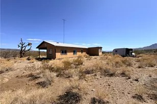 17612 N Katherine Dr, Dolan Springs, AZ 86441 - Photo 2