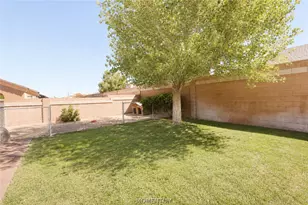 2086 Buena Vista Dr, Kingman, AZ 86401 - Photo 40