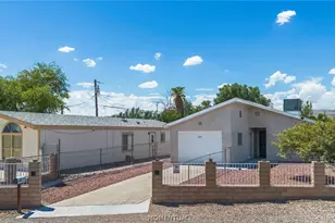 1977 Surf & Sand Dr, Bullhead City, AZ 86442 - Photo 2