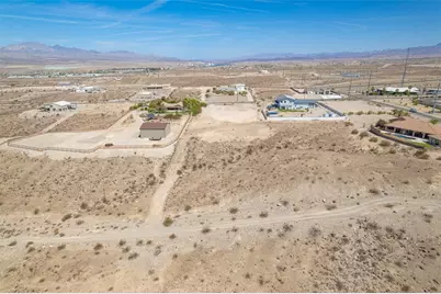 2468 Riverview Drive, Bullhead City, AZ 86442 - Photo 8