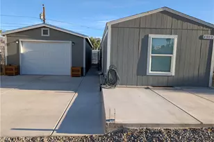1919 Coral Isle Dr, Bullhead City, AZ 86442 - Photo 2