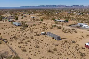 3898 N Avra Rd, Golden Valley, AZ 86413 - Photo 30