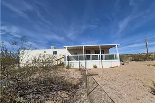 437 W Diamond Creek Dr, Meadview, AZ 86444 - Photo 2