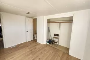 437 W Diamond Creek Dr, Meadview, AZ 86444 - Photo 8