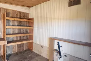437 W Diamond Creek Dr, Meadview, AZ 86444 - Photo 24