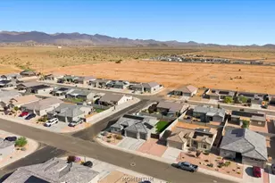 2627 E Estrella Vis, Kingman, AZ 86409 - Photo 32