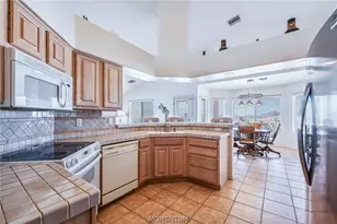 3467 Warren Ct, Bullhead City, AZ 86429 - Photo 14