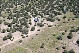53555 N Markham Pass, Seligman, AZ 86337 - Photo 18