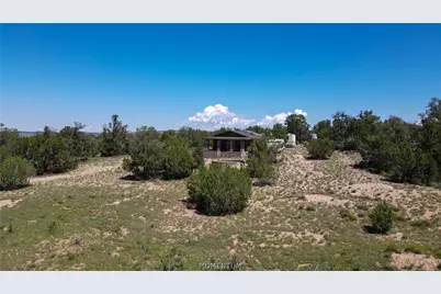 53555 N Markham Pass, Seligman, AZ 86337 - Photo 2