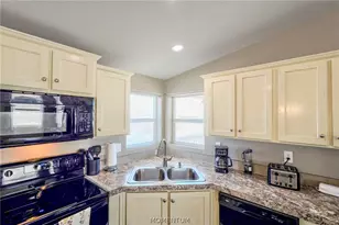 1676 Arena Dr, Bullhead City, AZ 86442 - Photo 14