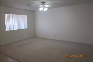 2469 Fox, Kingman, AZ 86409 - Photo 2
