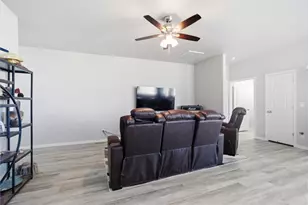 7391 E Winchester Dr, Kingman, AZ 86401 - Photo 6